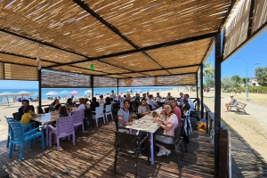 Kahramanmaraşlı Hemşehrilerimiz ile ailecek deniz kenarında kahvaltı keyfi!